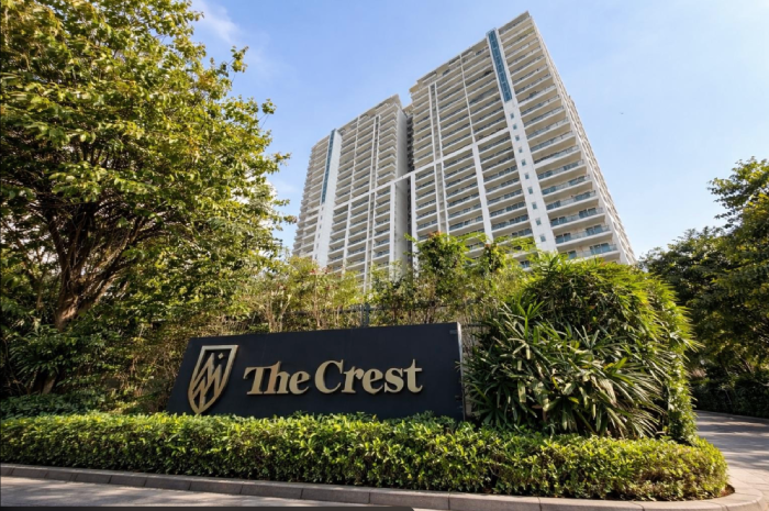 DLF The Crest luxury apartments in Sector 54, Golf Course Road, Gurgaon